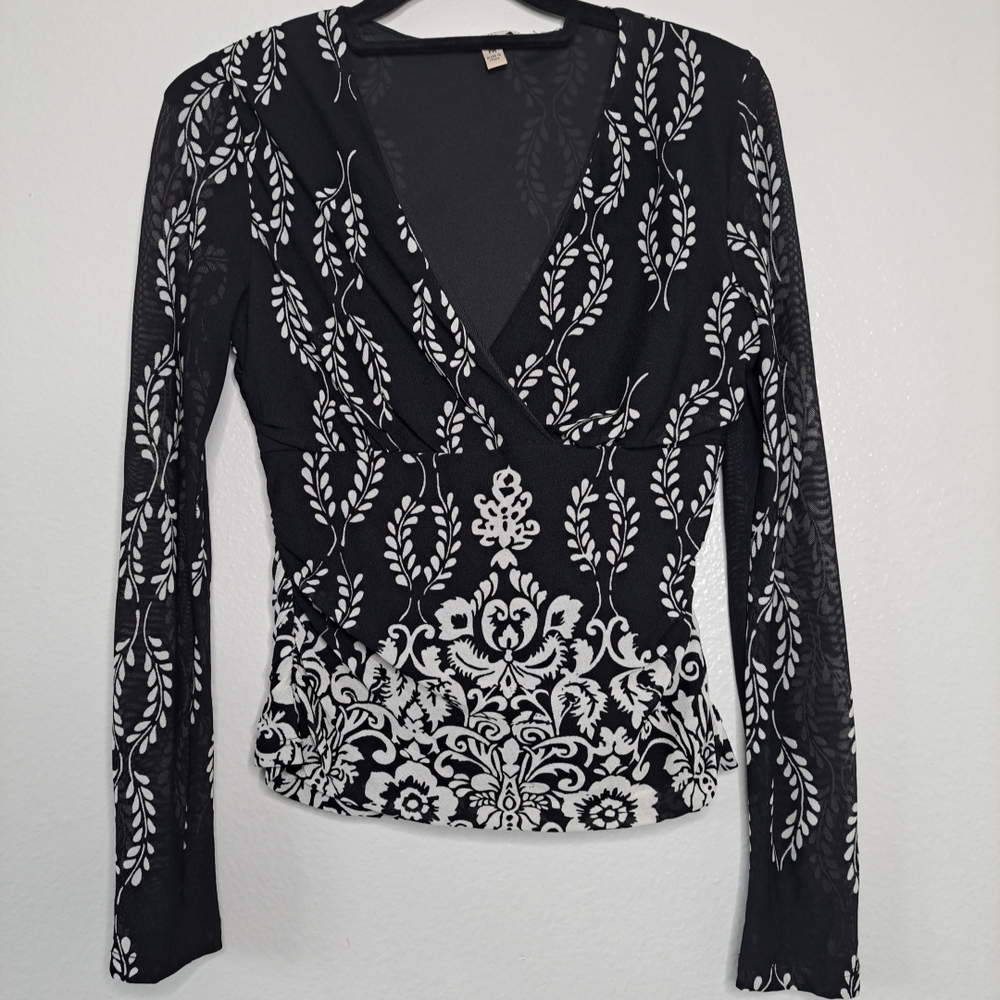 Susan Lawrence Faux Wrap Top Black White Paisley Floral Y2K Long Slv Ruched PM - Picture 1 of 15